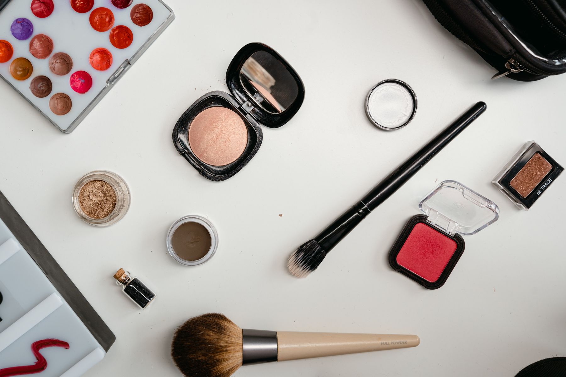 Cinema Story Lip Set